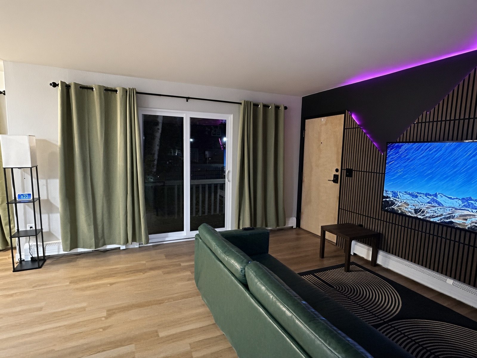 Living room with sliding door to the balcony